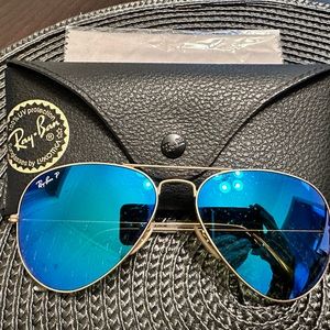 Ray Ban RB3025 Aviator Blue/Gold 58mm Polarized Excellent Condition
